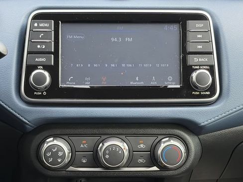 Used 2024 Nissan Versa SV w/ Trunk Package FWD image 8