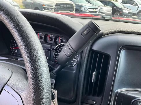 Used 2016 Chevrolet Silverado 1500 W/T AWD/4WD image 18