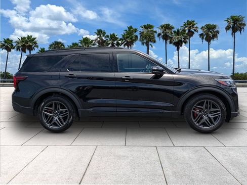 Used 2026 Ford Explorer ST w/ Sun And Sound Package AWD/4WD image 11