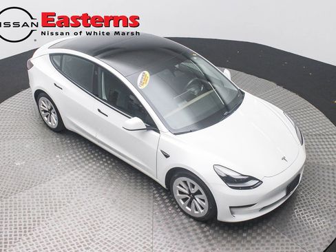 Used 2021 Tesla Model 3 Long Range AWD/4WD image 3