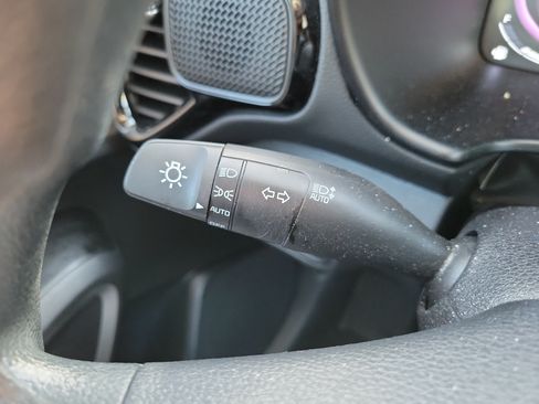 Certified 2025 Kia Soul S FWD image 26
