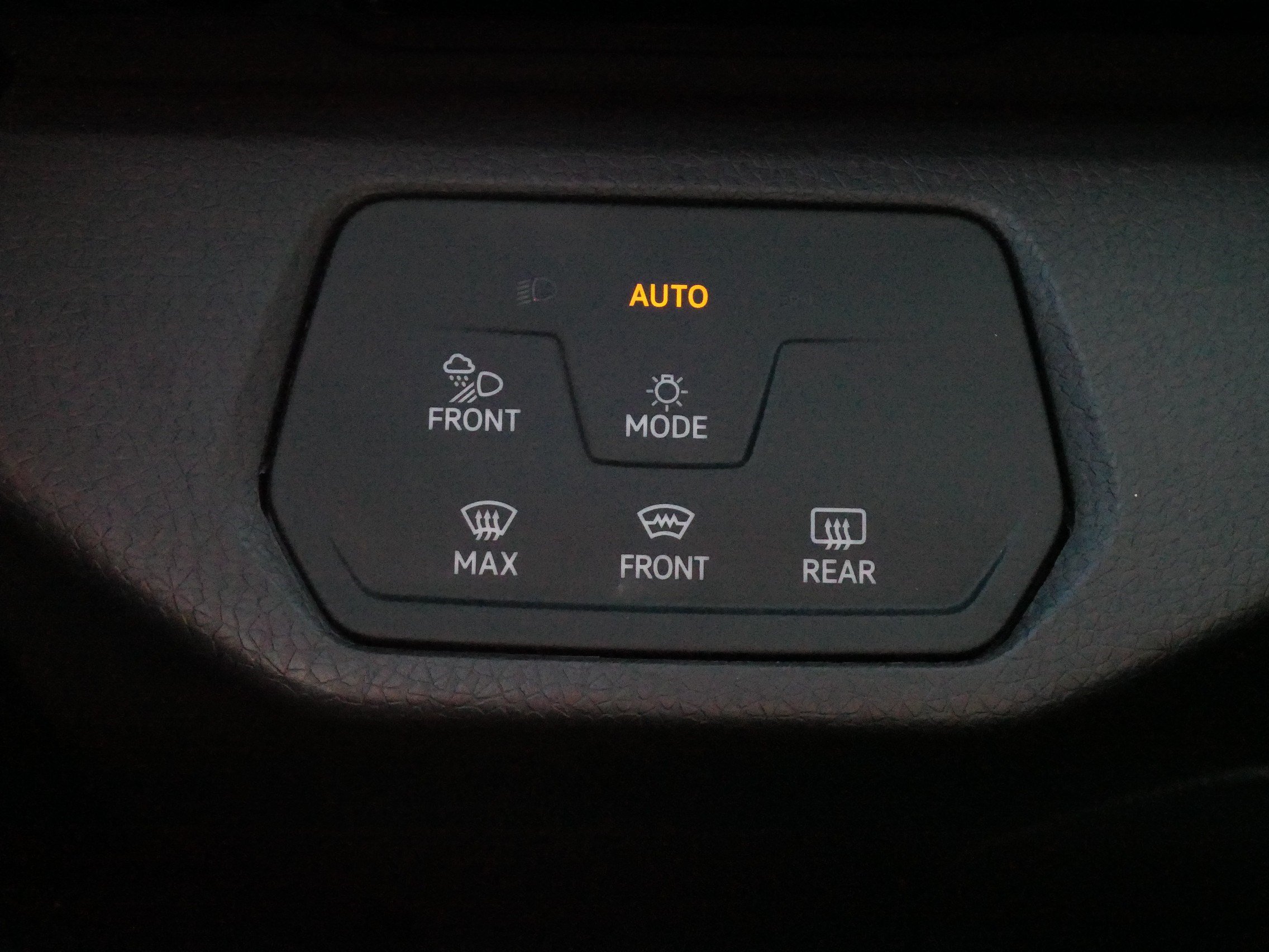 Used 2023 Volkswagen ID.4 Pro S AWD/4WD image 25