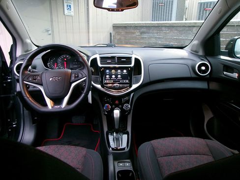 Used 2018 Chevrolet Sonic LT w/ RS Package image 13