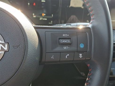 Used 2025 Nissan Kicks SR image 21