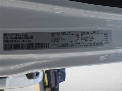 Used 2021 Jeep Wrangler Unlimited Rubicon 4xe w/ Safety Group AWD/4WD image 22