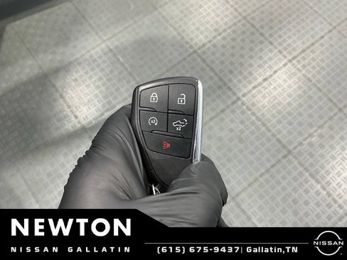 Used 2023 GMC Sierra 1500 SLT AWD/4WD image 45