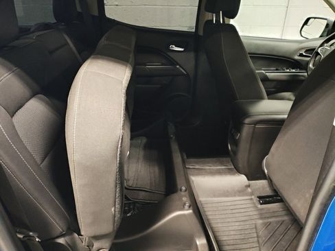 Used 2022 Chevrolet Colorado LT image 14