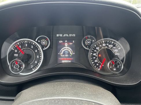 Used 2024 RAM 2500 Big Horn w/ Bed Utility Group image 13