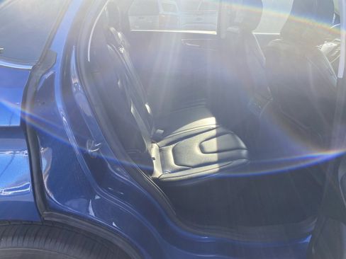 Used 2022 Ford Edge Titanium image 21