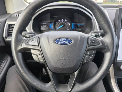 Used 2024 Ford Edge SE AWD/4WD image 14