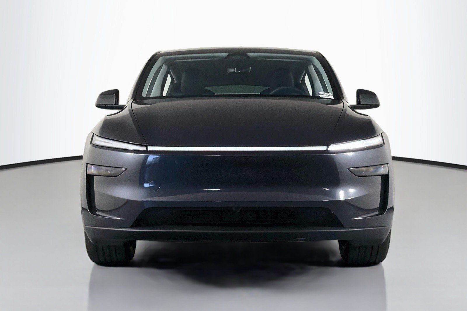Used 2026 Tesla Model Y 2WD image 2