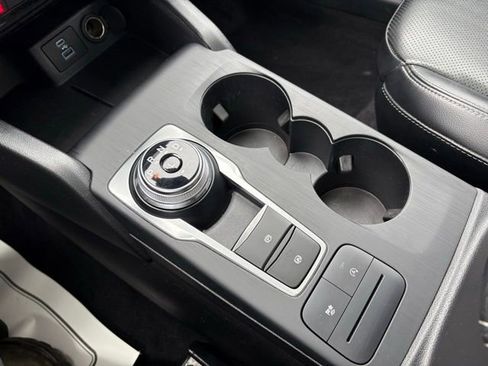 Used 2021 Ford Escape SEL image 35