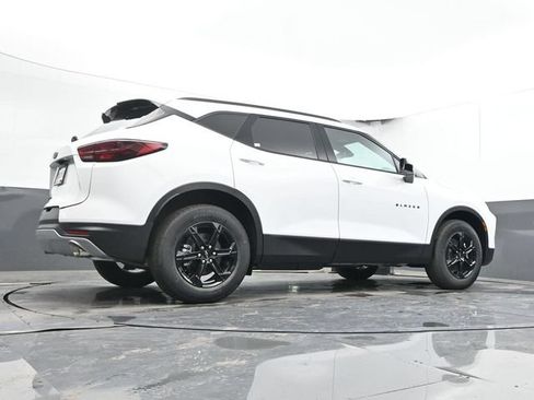 New 2026 Chevrolet Blazer LT w/ Convenience Package AWD/4WD image 42