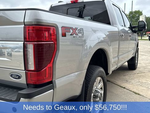 Used 2020 Ford F250 Platinum w/ FX4 Off-Road Package AWD/4WD image 18