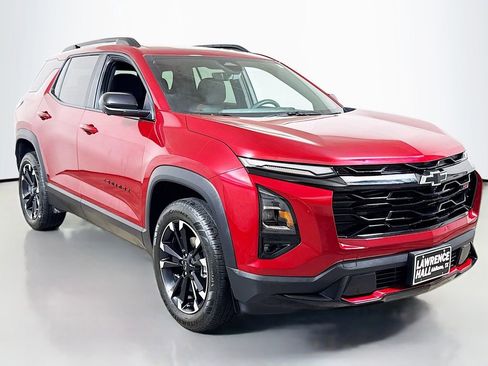 Certified 2025 Chevrolet Equinox RS w/ Safety and Technology Package FWD image 3