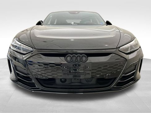 Used 2022 Audi RS e-tron GT w/ Carbon Performance Package AWD/4WD image 8