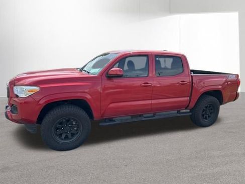 Used 2022 Toyota Tacoma SR image 2