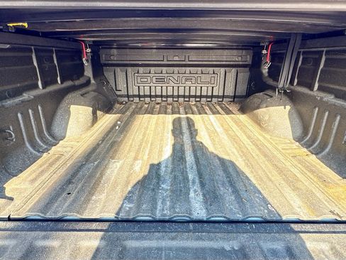 Used 2022 GMC Canyon Denali image 25