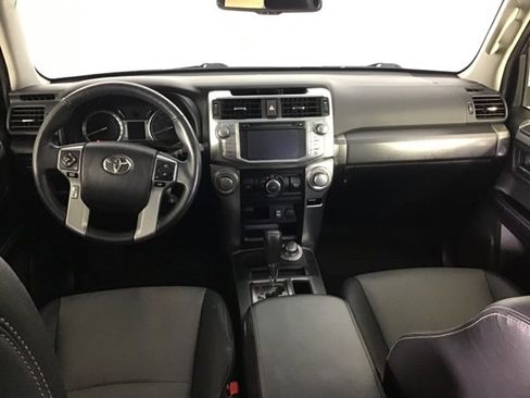 Used 2017 Toyota 4Runner SR5 Premium image 13