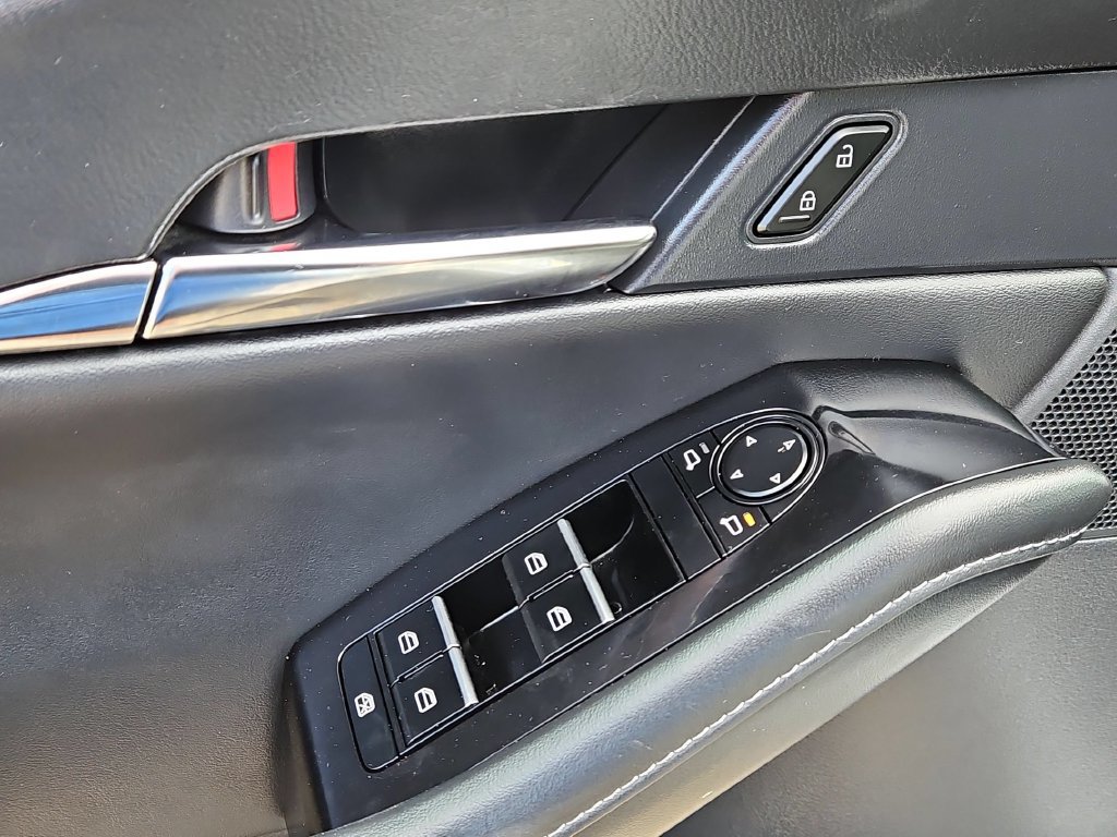 Used 2025 MAZDA CX-30 AWD 2.5 S w/ Preferred Package image 13