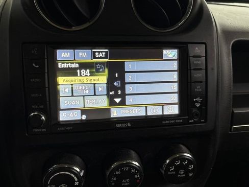 Used 2014 Jeep Patriot Limited w/ Sun/Sound Group AWD/4WD image 29