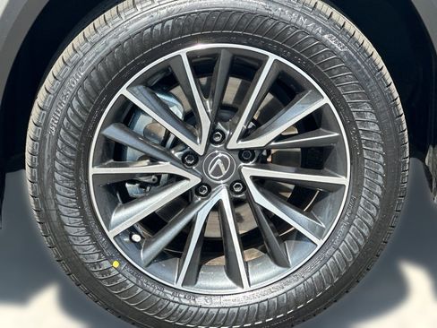 Certified 2024 Lexus NX 250 FWD image 11