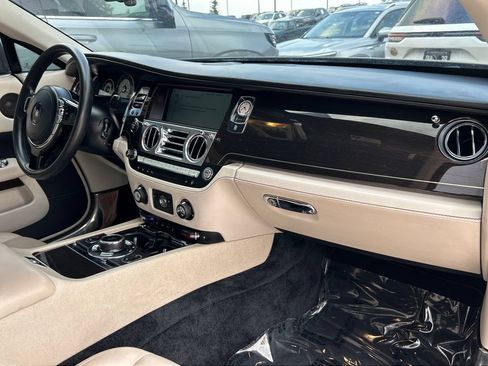 Used 2014 Rolls-Royce Wraith RWD image 10