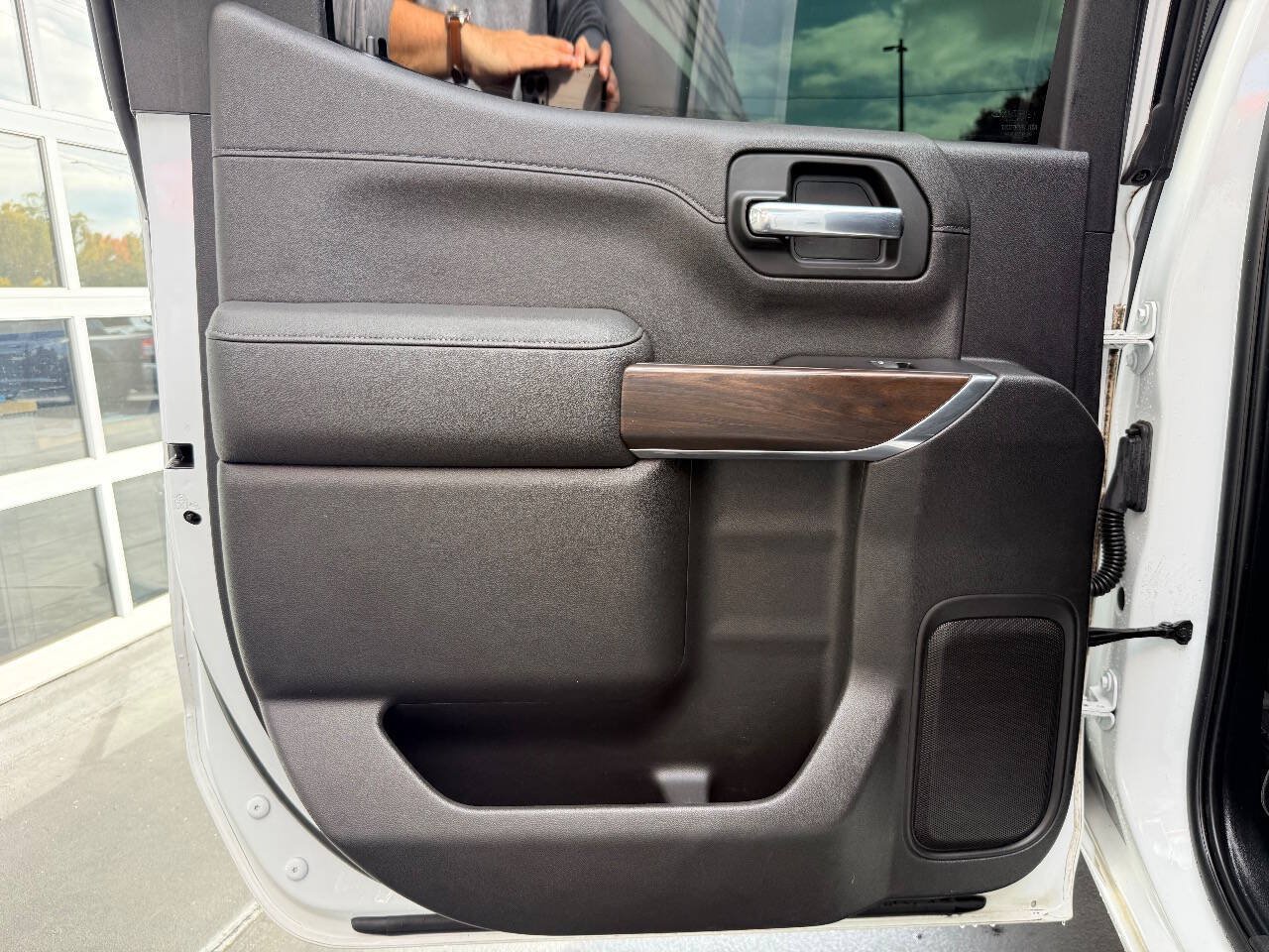 Used 2019 GMC Sierra 1500 SLT AWD/4WD image 30