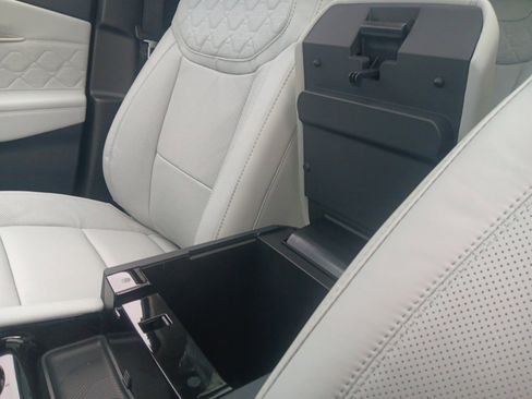 New 2026 Ford Explorer Platinum w/ LUX Leather Package image 33