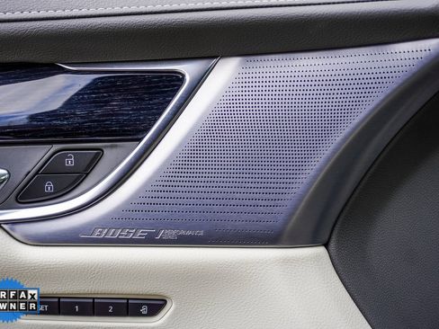 Used 2025 Cadillac XT6 Premium Luxury image 20