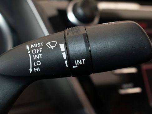 Used 2019 Toyota Camry XSE FWD image 26