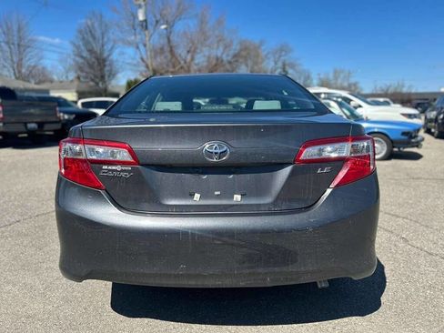 Used 2014 Toyota Camry LE image 6