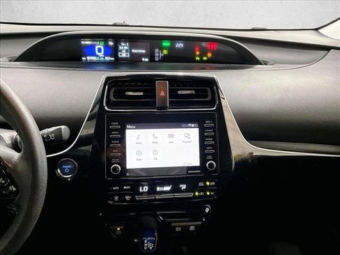 Used 2021 Toyota Prius LE FWD image 24