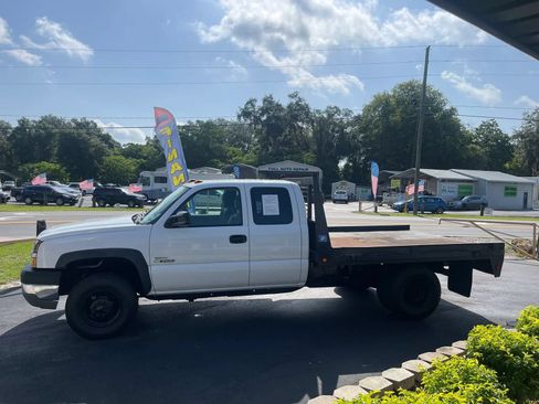Used 2004 Chevrolet Silverado 3500 4x4 Extended Cab w/ Heavy-Duty Power Package image 4