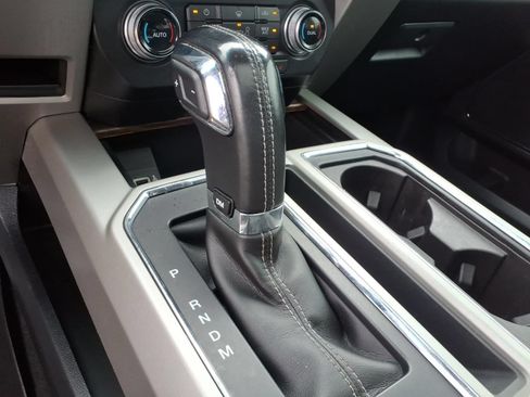 Used 2018 Ford F150 Lariat RWD image 20
