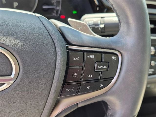 Used 2025 Lexus ES 300h w/ Technology Package FWD image 13
