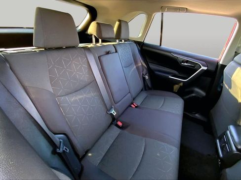 Used 2024 Toyota RAV4 XLE w/ Convenience Package FWD image 20