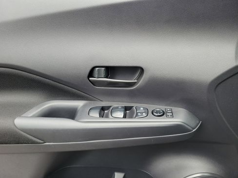 Certified 2024 Nissan Kicks S FWD image 17