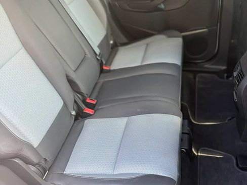 Used 2017 Ford Escape SE w/ Equipment Group 201A AWD/4WD image 12