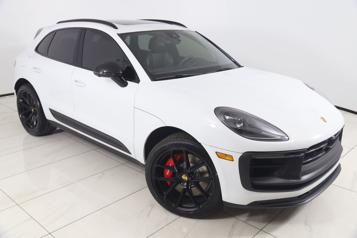 Used 2023 Porsche Macan GTS w/ GTS Sport Package AWD/4WD image 23