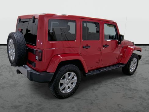 Used 2014 Jeep Wrangler Unlimited Sahara w/ Max Tow Package image 4