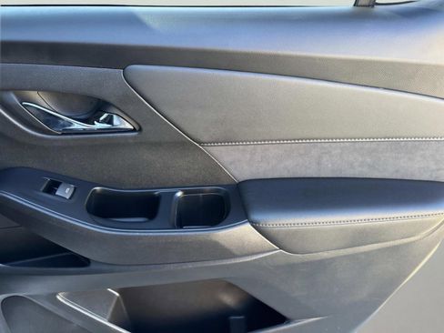 Used 2023 Chevrolet Traverse High Country w/ LPO, Cargo Package image 22