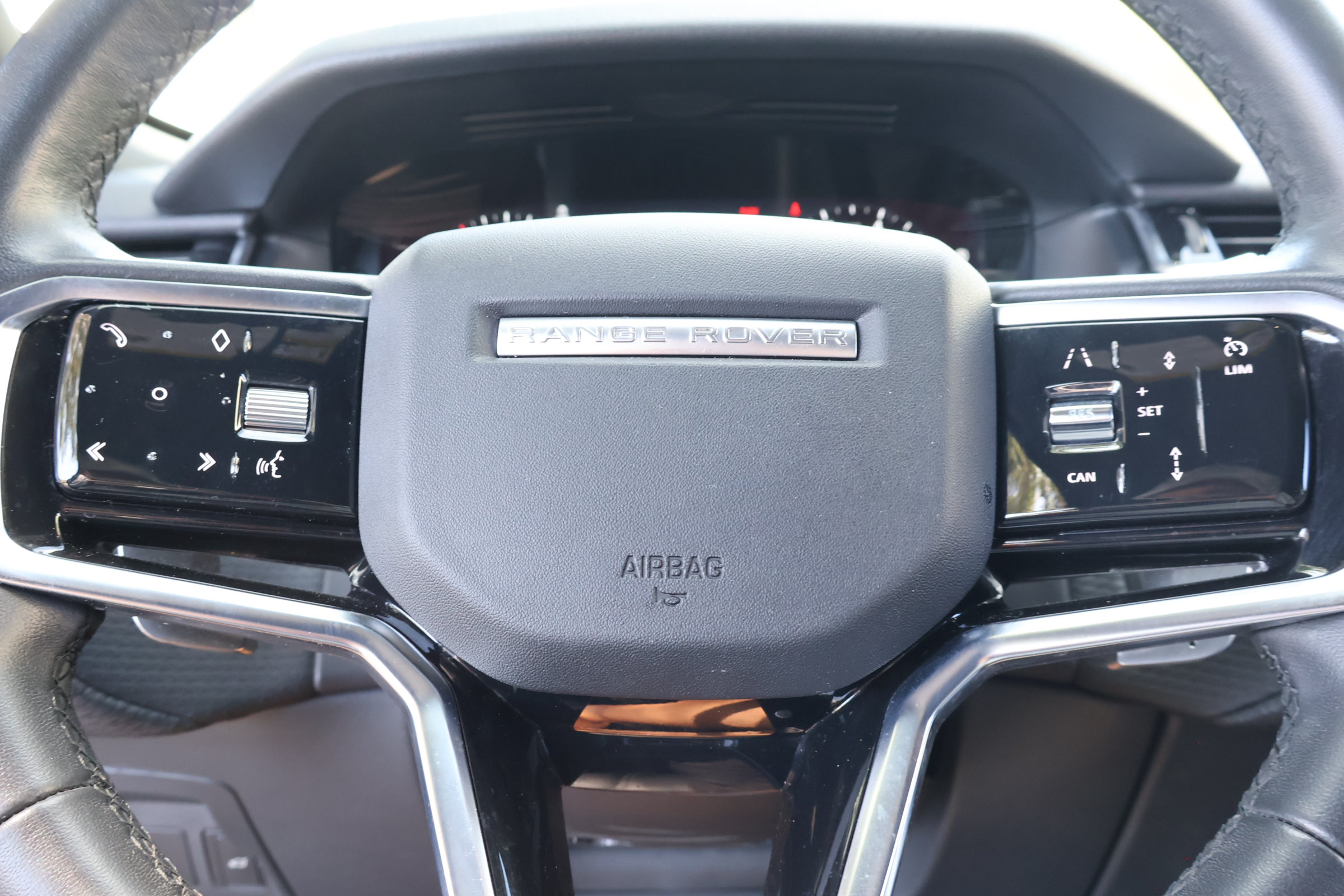 Used 2023 Land Rover Range Rover Velar S AWD/4WD image 23