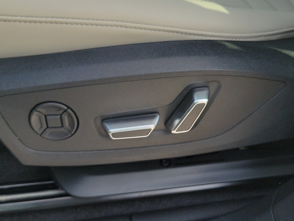 New 2026 Audi Q3 quattro 2.0T AWD/4WD image 18