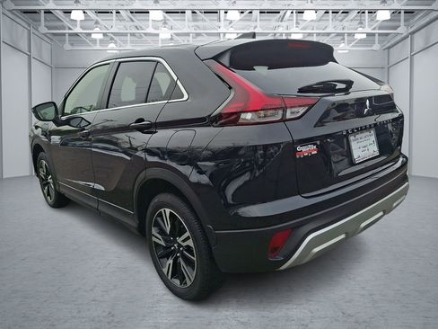 Used 2024 Mitsubishi Eclipse Cross SE image 3