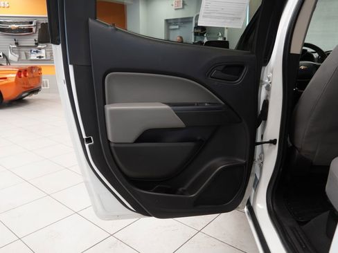 Used 2019 Chevrolet Colorado W/T w/ WT Convenience Package AWD/4WD image 22