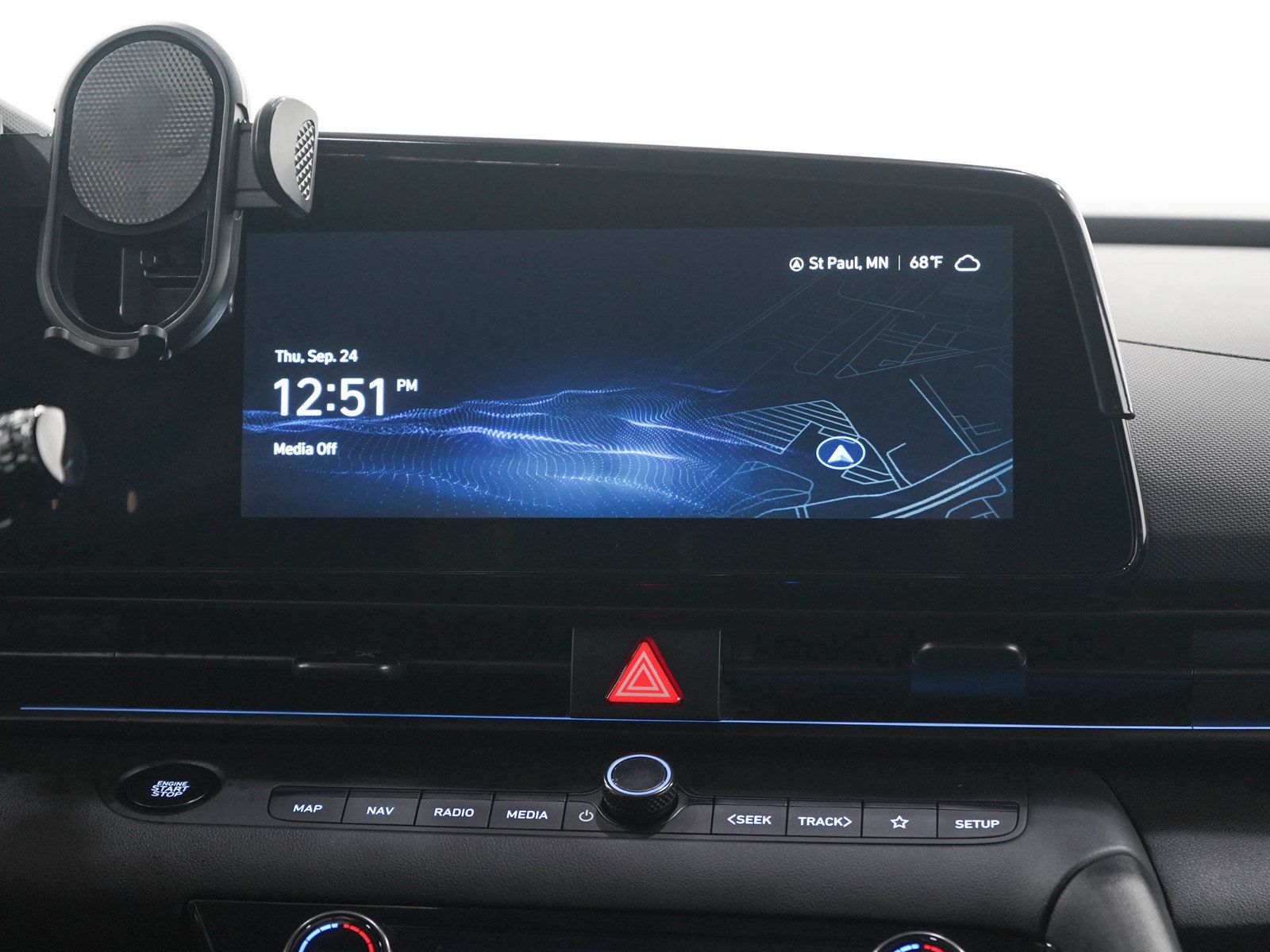 Used 2025 Hyundai Elantra SEL FWD image 16