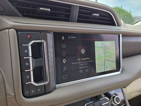 Used 2023 GMC Yukon Denali RWD image 19