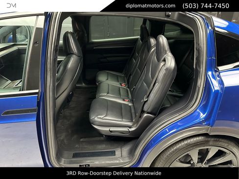 Used 2022 Tesla Model X image 23