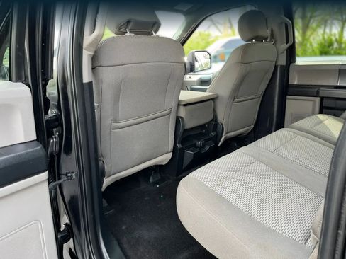 Used 2017 Ford F150 XLT w/ XTR Package image 8